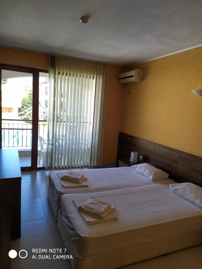 Paradise Bay Hotel Pomorie Exterior foto