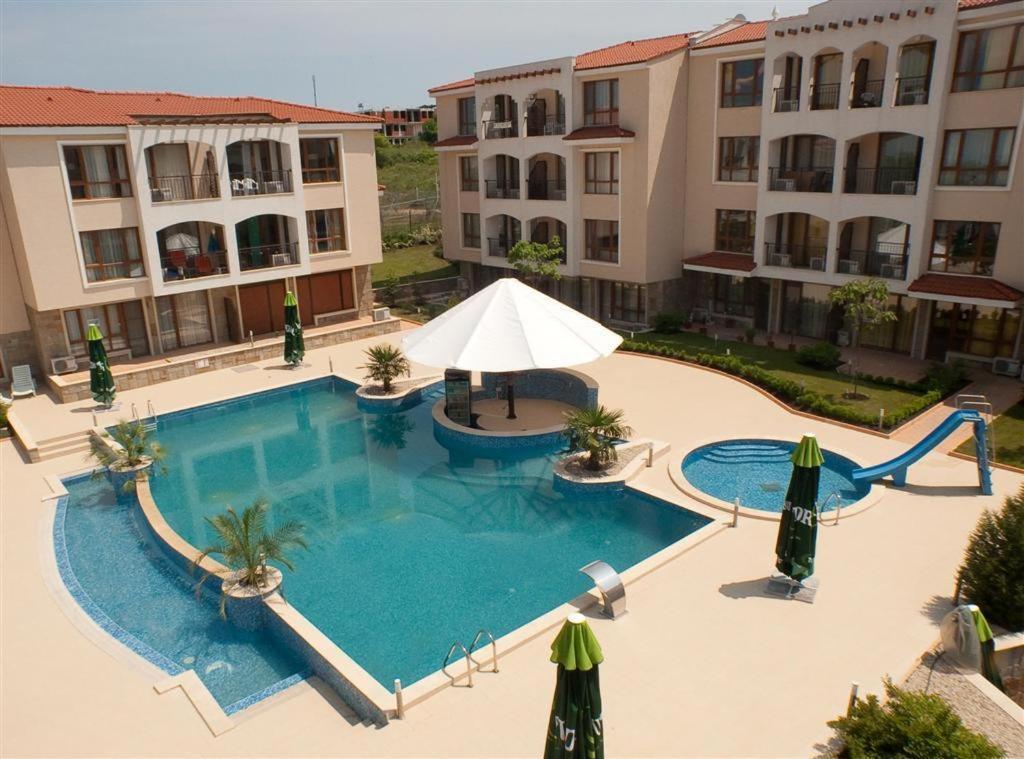 Paradise Bay Hotel Pomorie Exterior foto